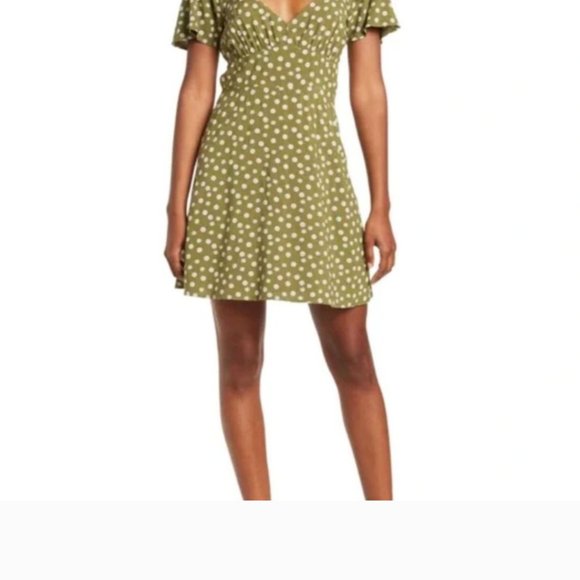 Nordstrom rack Abound Olive Green Vintaged Daisy Dress lightweight 1X - Picture 2 of 16